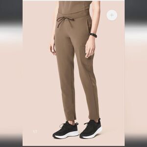 Mandala Scrub Pants Slim Leg Macchiato NWT XXS